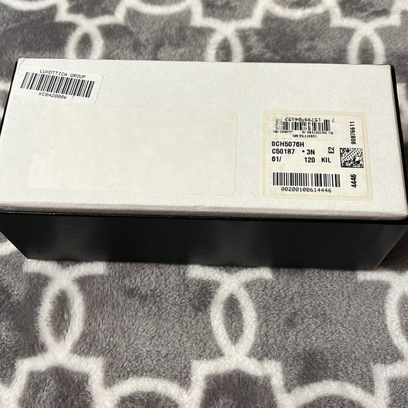 CHANEL Quilted glass case Excellent condition - Picture 6 of 7